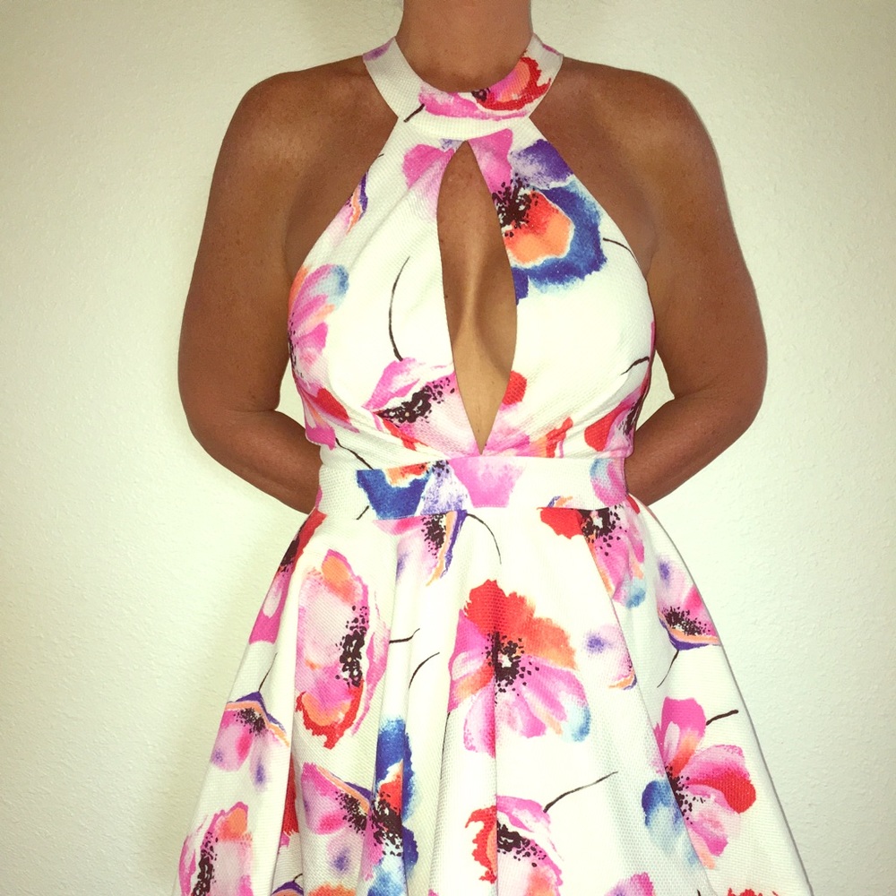 Short sexy dress with keyhole and open back